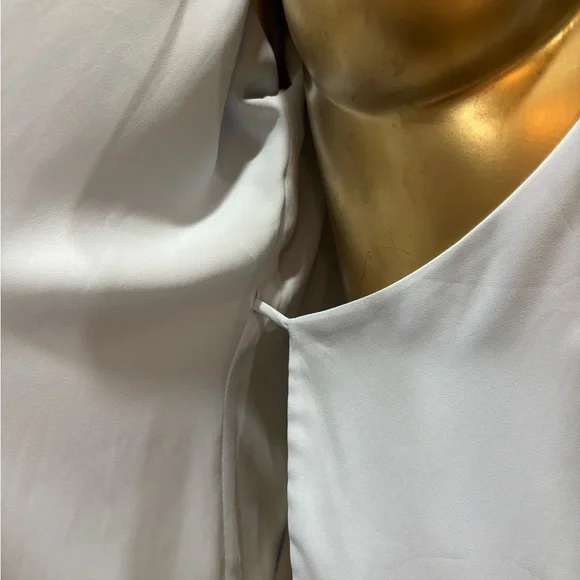 Babaton Soft Blue Blouse - Picture 8 of 11